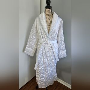 Vintage 1970s Tuftees Plush Nighttime Robe